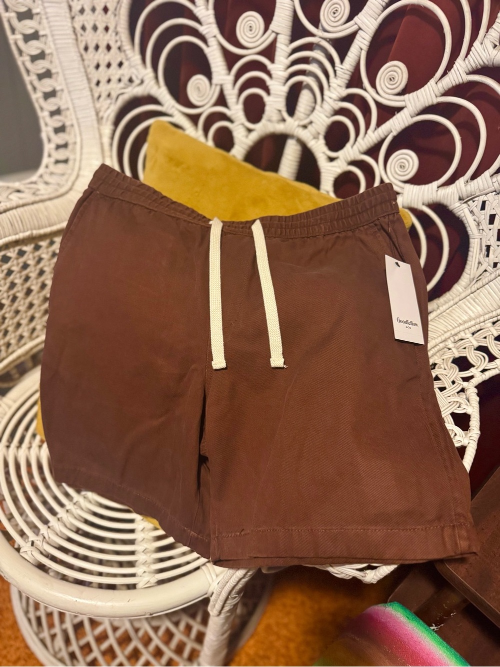 Goodfellow brand Men's Casual Rusty Brown Drawstring Shorts - Picture 8 of 11